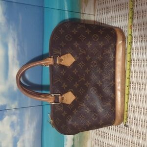 Louis Vuitton purse